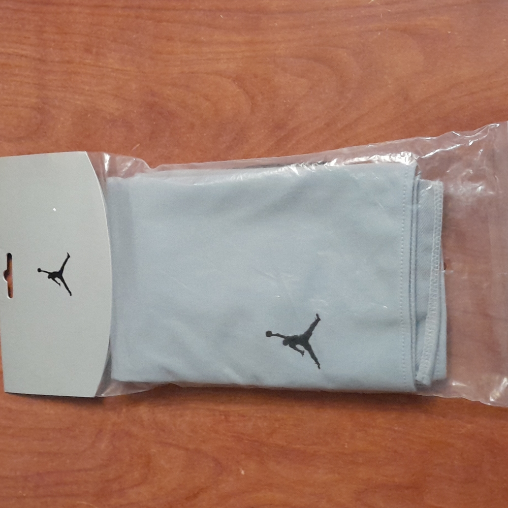 Jordan head scarf 5 gray,
